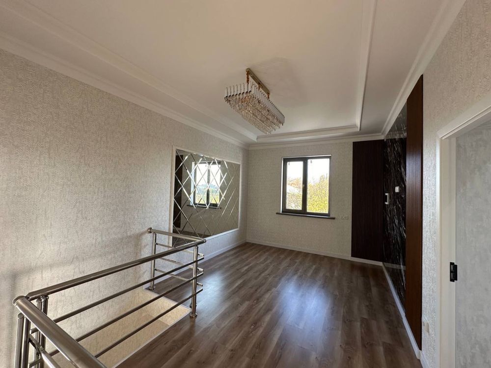 Продам коттедж в Сергели ор-р Кумарик махалля ( С565 )