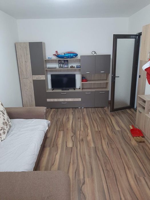 Vand garsoniera spatioasa