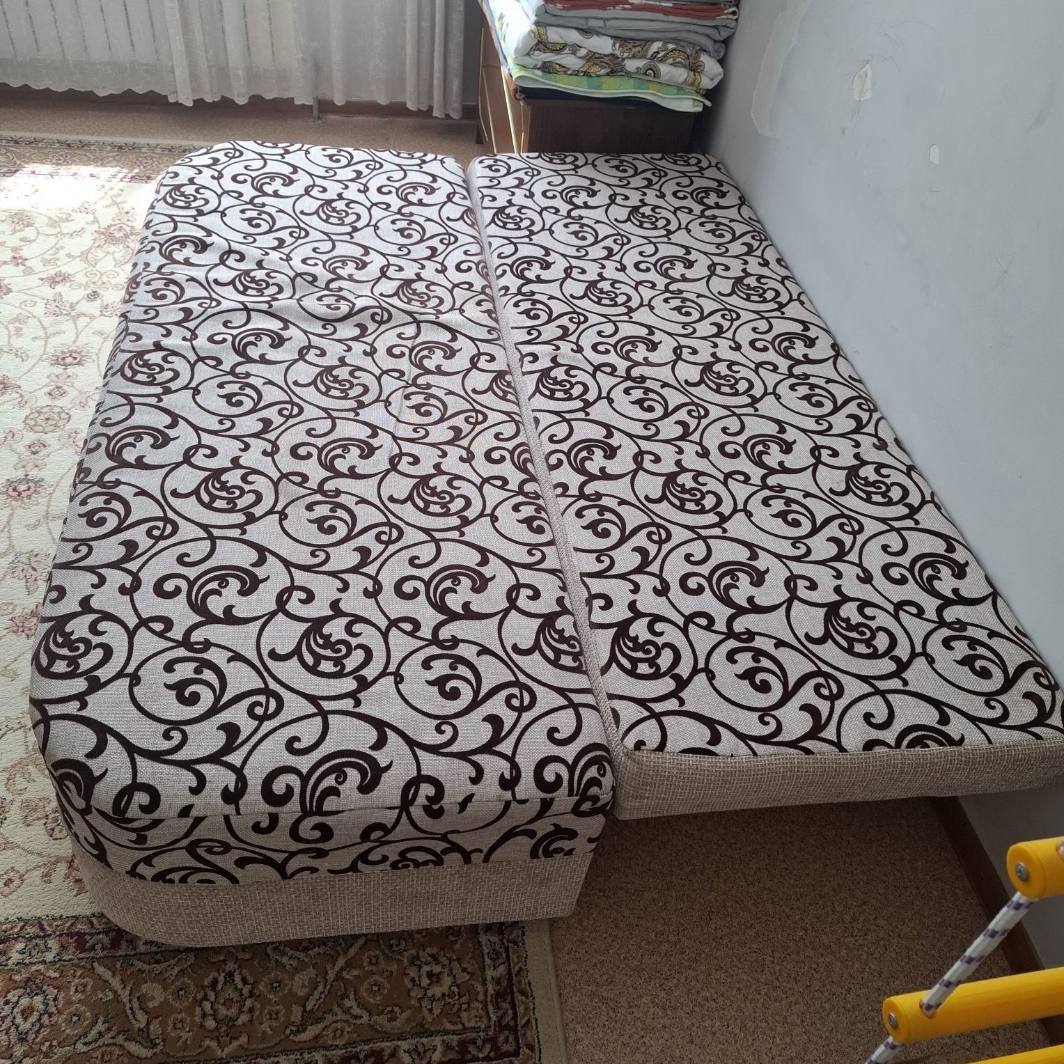 Продается диван.Хорошее состояние.