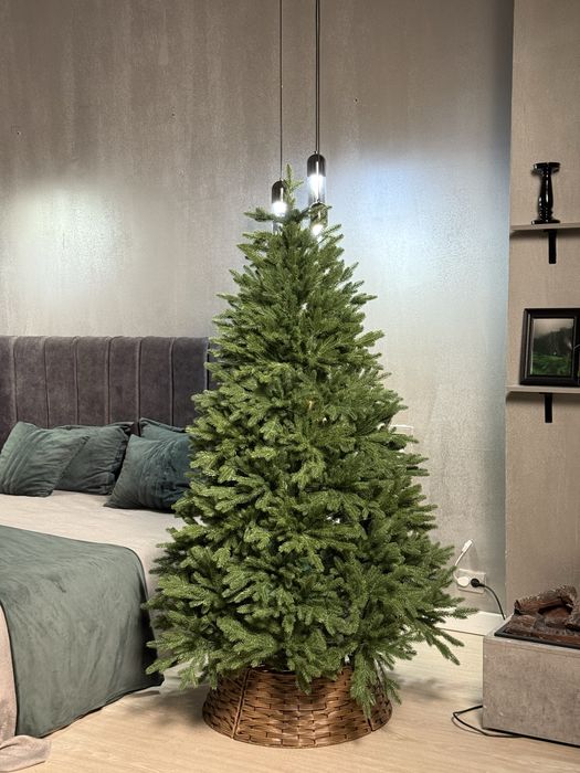 Новогодняя елка литая100%