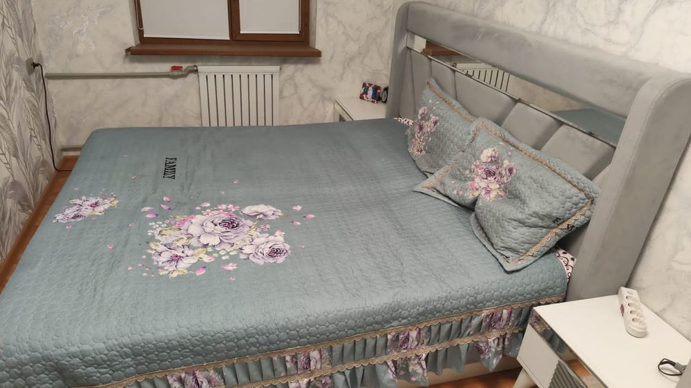 Срочно продам двухспальный кровать с ортопедическим матрасом