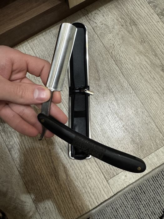 Продам опасную бритву