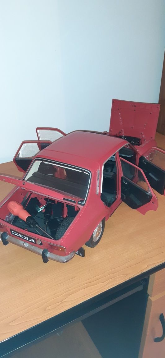 Machetă Dacia 1300 scara 1:8