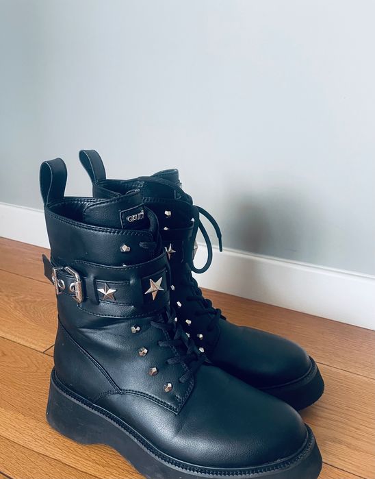 Боти Gaudi черни с капси