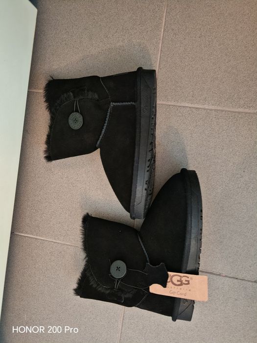 Ghete stil UGG, noi cu eticheta, din piele, negre, marimea 37