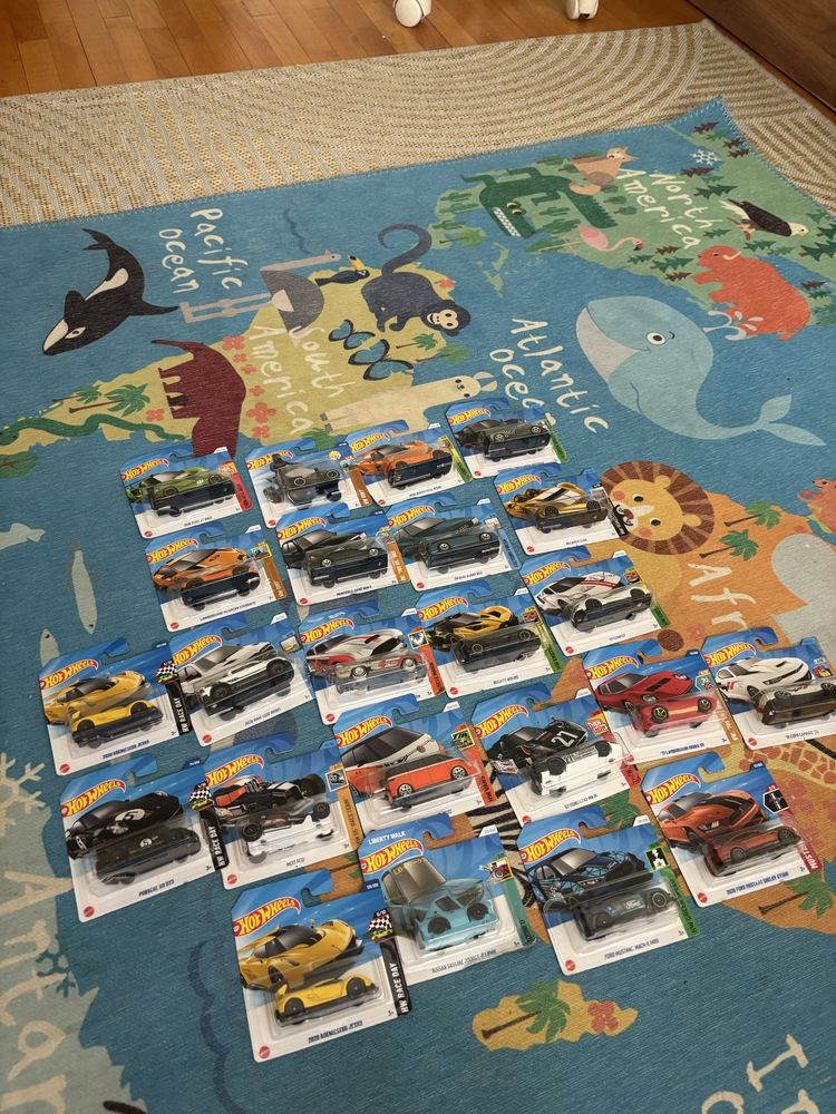 Hotwheels колички