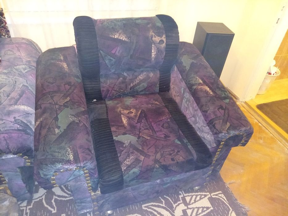 Vând 2 fotolii extensibile în stare buna.