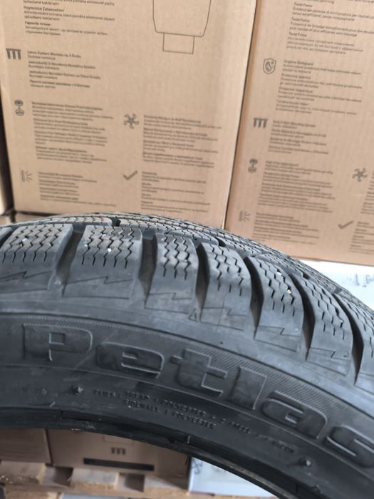 Зимни гуми Petlas 225/50/17