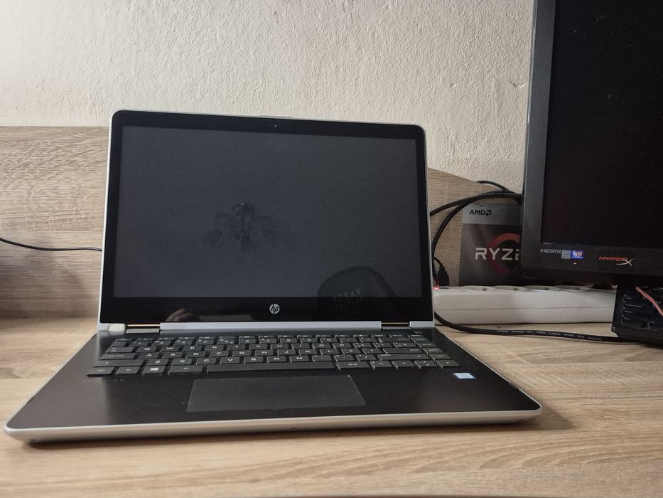 Vând laptop HP Pavilion x360 14 inch