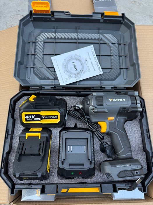 Аккумляторный гайковерт Vector