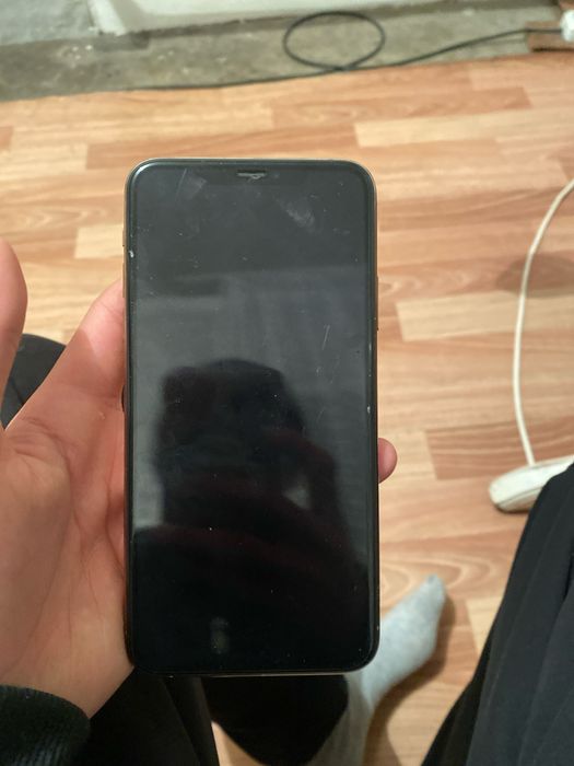 Айфон 11 про макс надо менять аккум