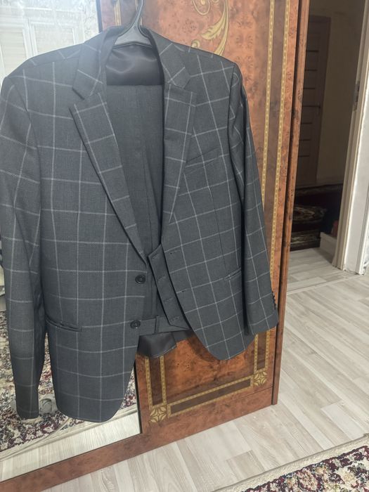 костюм тройка, сапасы жақсы, бағасы қымбат костюм