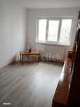 Apartament 3 camere renovat integral – Micro 20, etaj 3