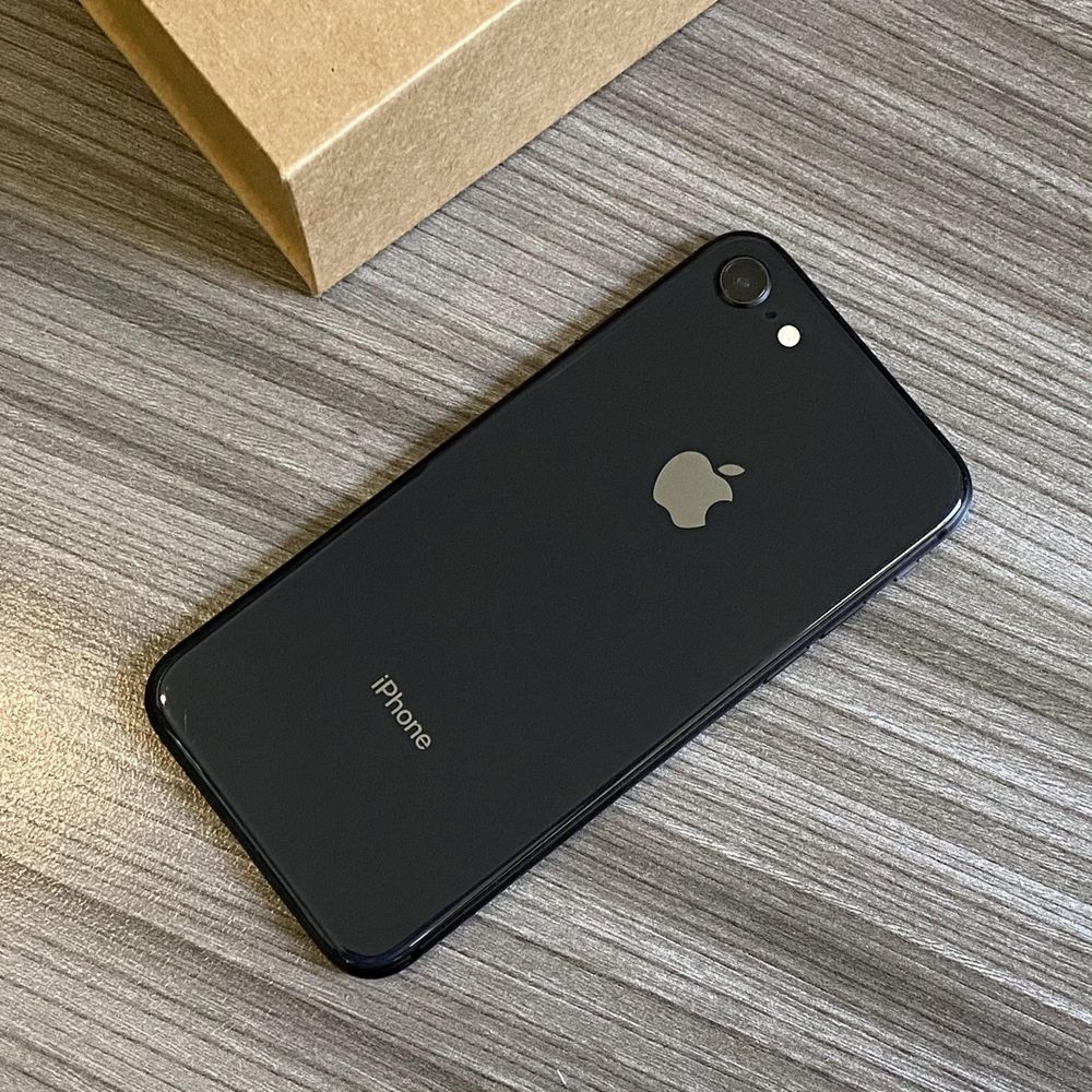 Iphone 8 64gb ideal 100 yomkist