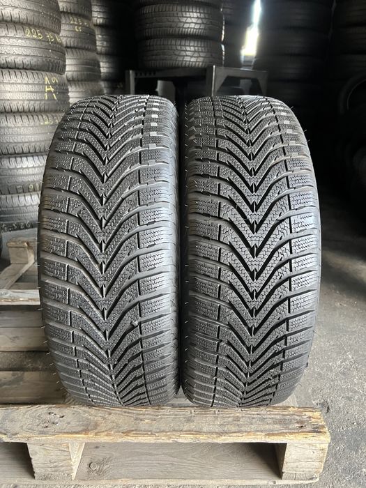 2 anvelope de iarna 205/55/16 Vredestein 8 mm!