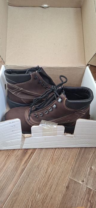 Спец.обувь продам