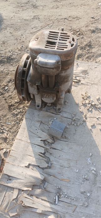 Kampirestr sotiladi.