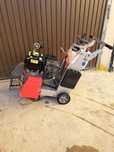 Masina de Tăiat Asfalt Beton Husqvarna FS 450
