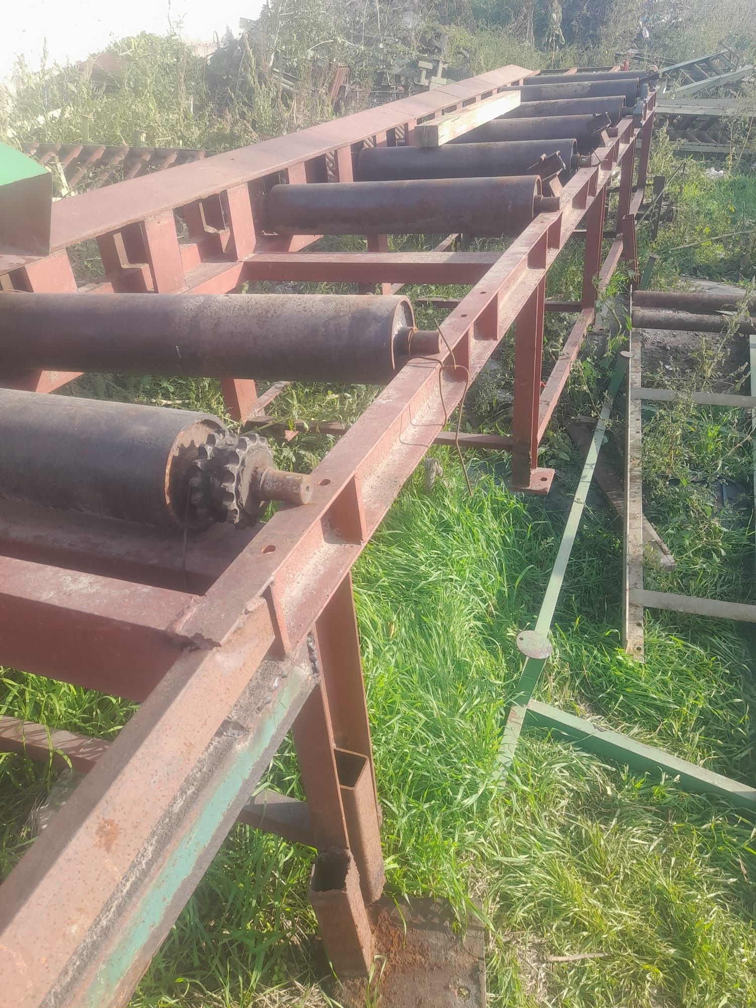 Benzi  cu role transportoare  profile panauri teava cuti lăzi colete