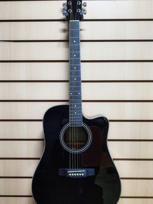 Продам Гитару Y stereo