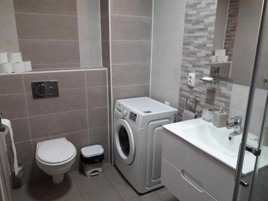 Inchiriez apartamente 2 camere in reg hotelier zona Iulius min 2 nopti