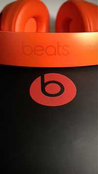 Beats Solo Pro Red