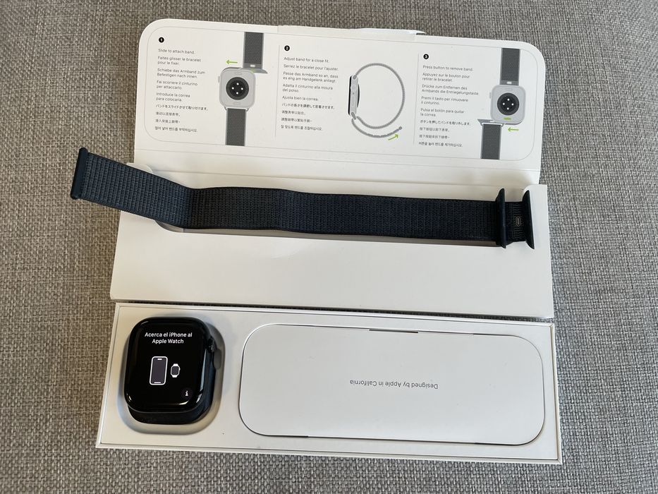 Apple Watch 10th, 46mm, Jet Black