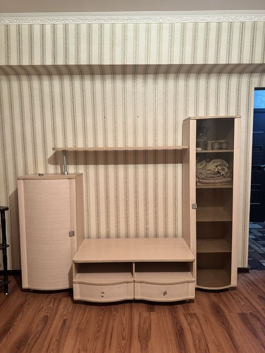 Серванты для гостиную