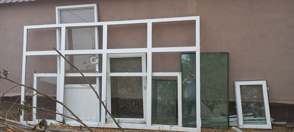 Akfa rom va eshiklari sotiladi.