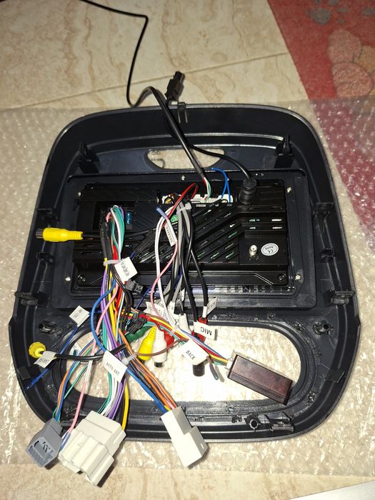 Vand Navigatie Android 4Gb ram/64 gb + camera marsarier