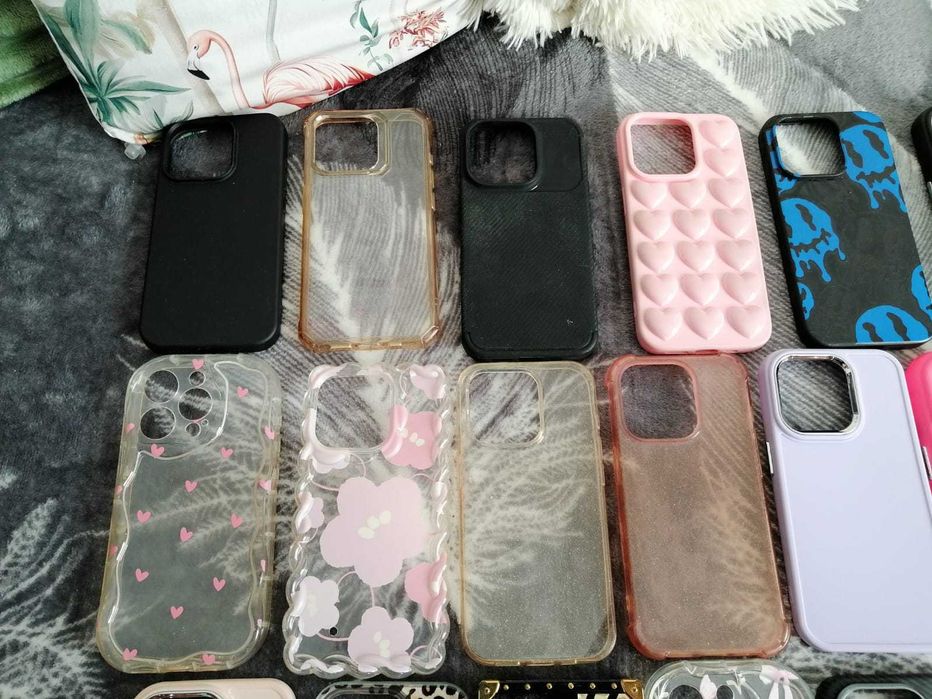 Set 27 Huse Iphone 15 Pro pret fix