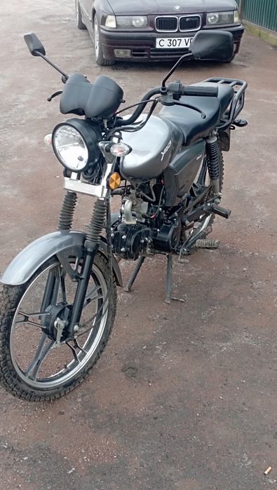 Мотоцикл yaqi 50cc
