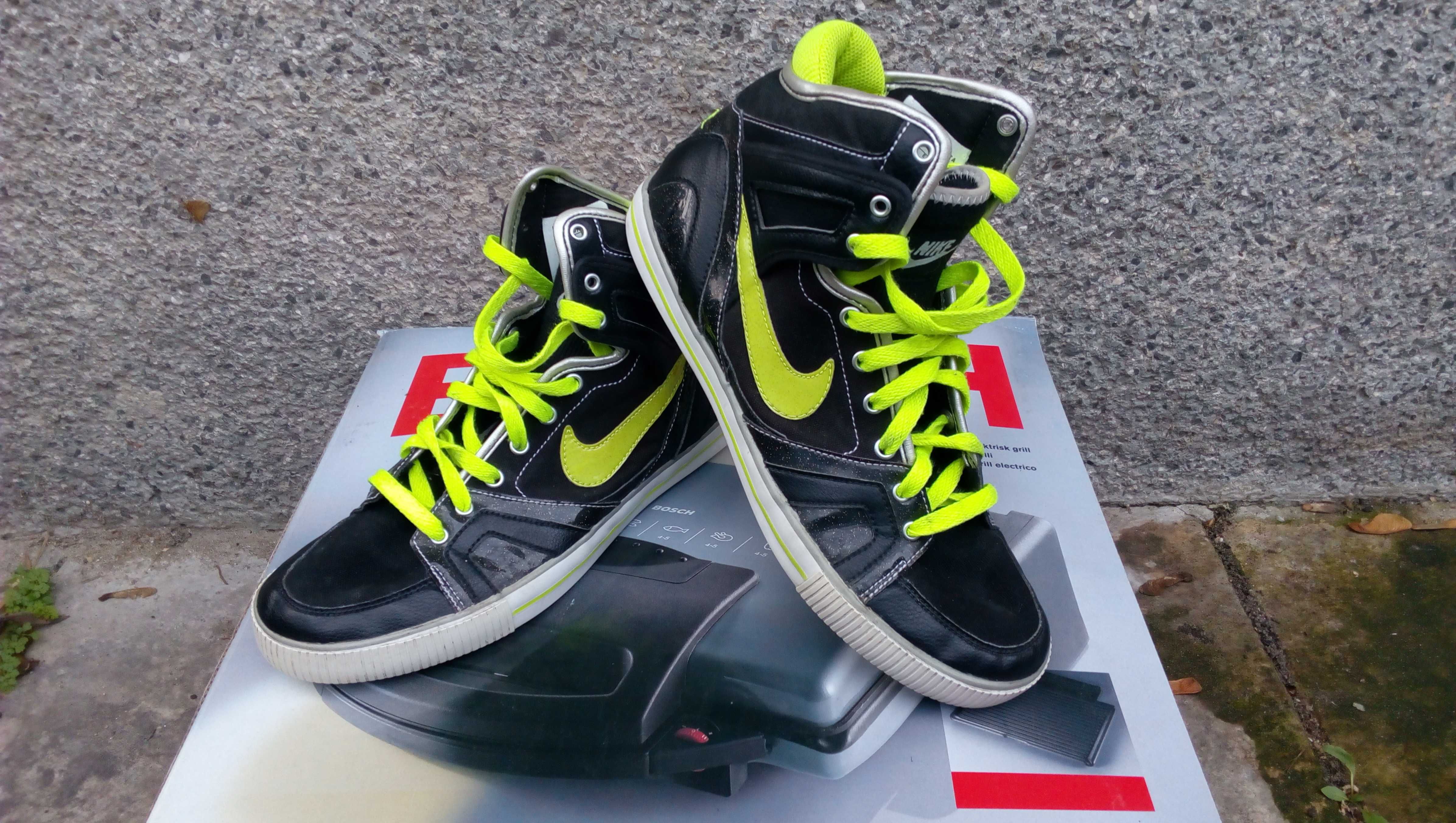 ''Nike Possession Justified''оригинални маратонки 40 номер