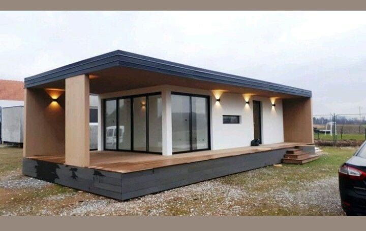 Case modulare pe structură metalică rezistentă și invelite cu panou sa