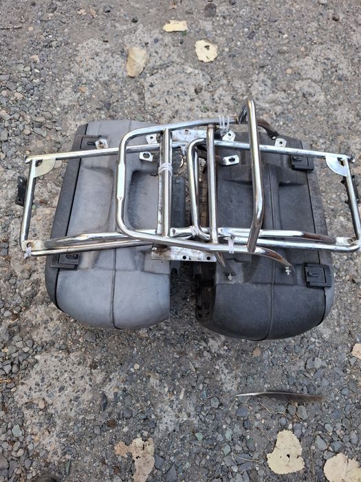 Coburi laterale cu suporti