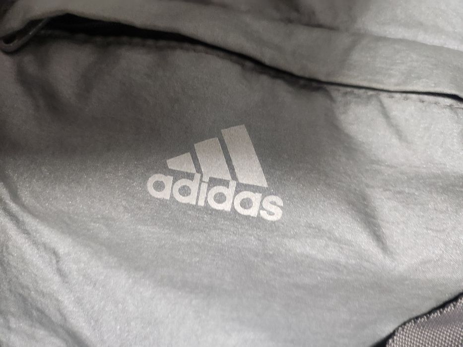 Vand  geanta Tomy h.ruxac  zara si.adidas.