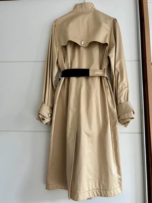 Тренчкот PINKO с етикет