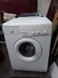 Vînd Mașină de spălat automată Whirlpool/ 5 kg
