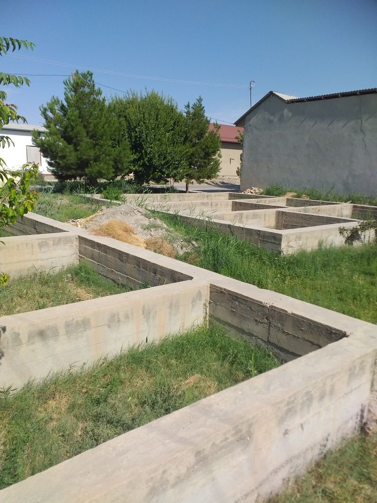 Участка сотилади