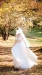 Rochie de mireasa marimea 36, cu trena, crinolina si voal