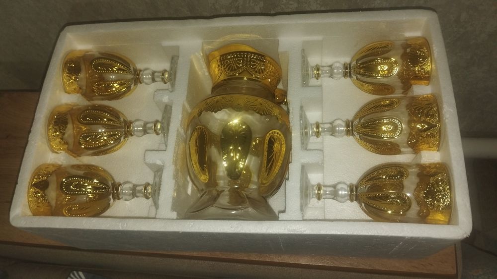 Посуда, графин и бокалы новые