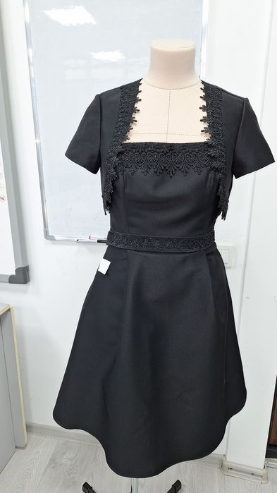 Продам нарядный комплект