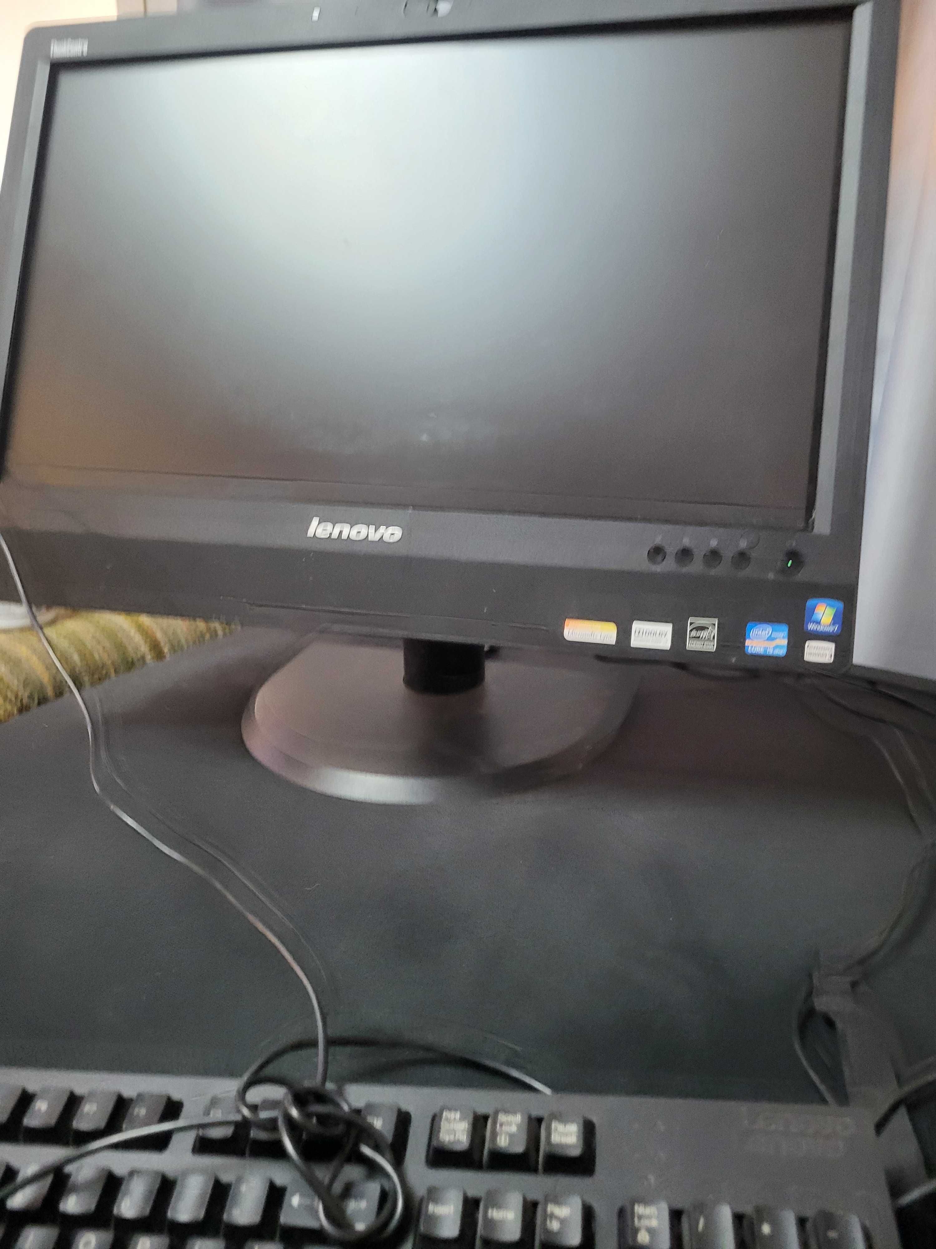 Lenovo ThinkCentre M92z - All in One - компютър и монитор в едно.