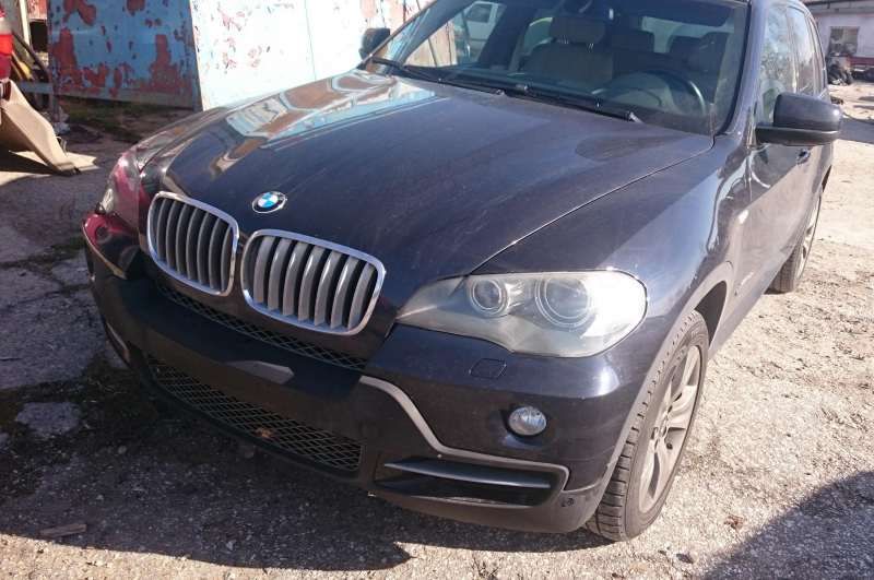 На части BMW X5 3.5d