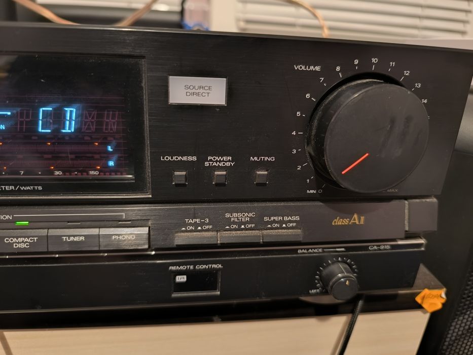 Усилвател Fisher CA-915