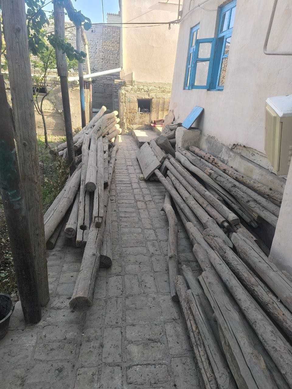 Ёғоч тахталар, қалама, лагалар сотилади. Манзил Бухоро шаҳар.