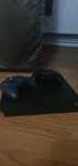 Xbox One X 1Tb cu 2 manete