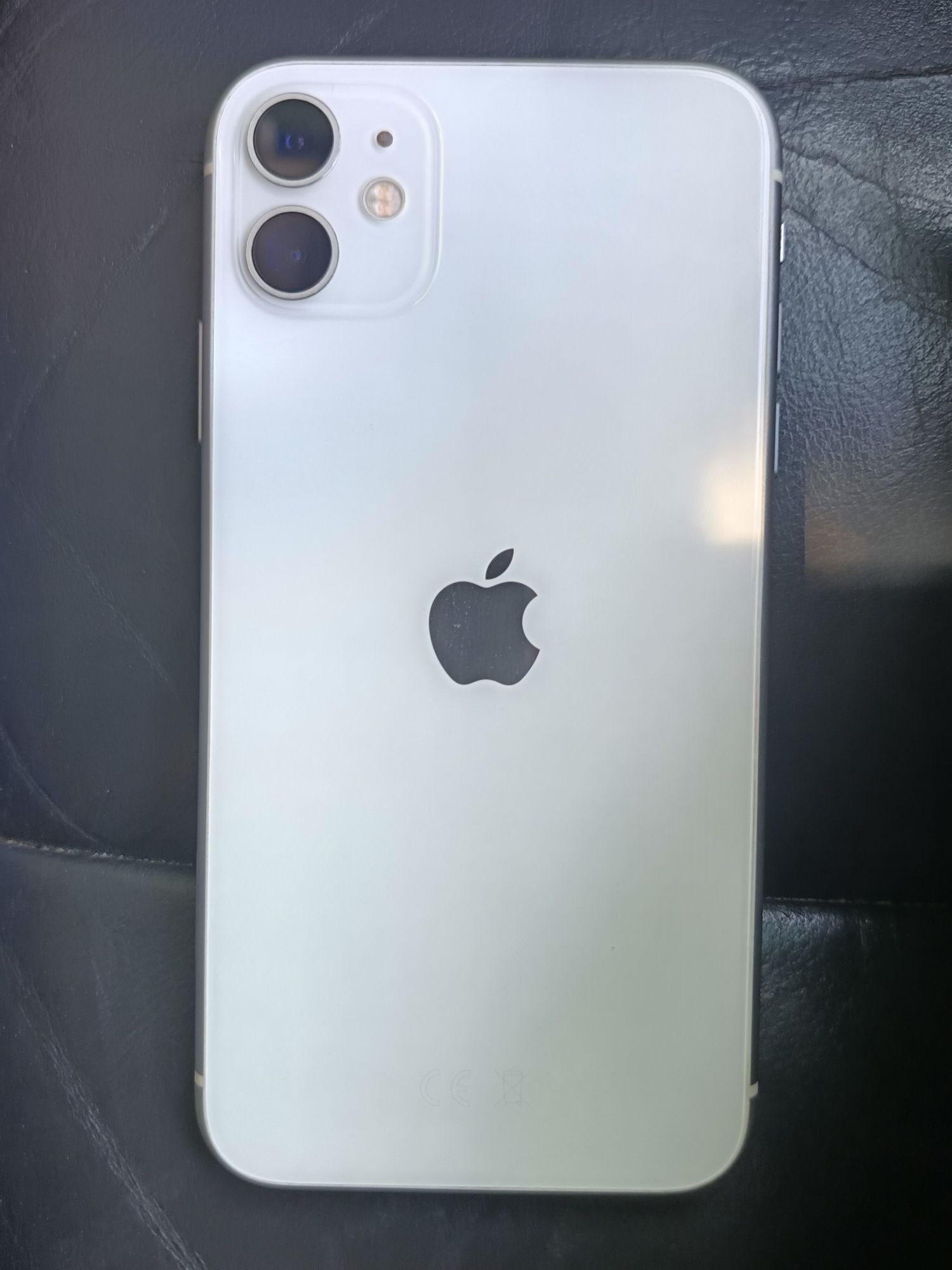 iPhone 11 128 GB Whaite