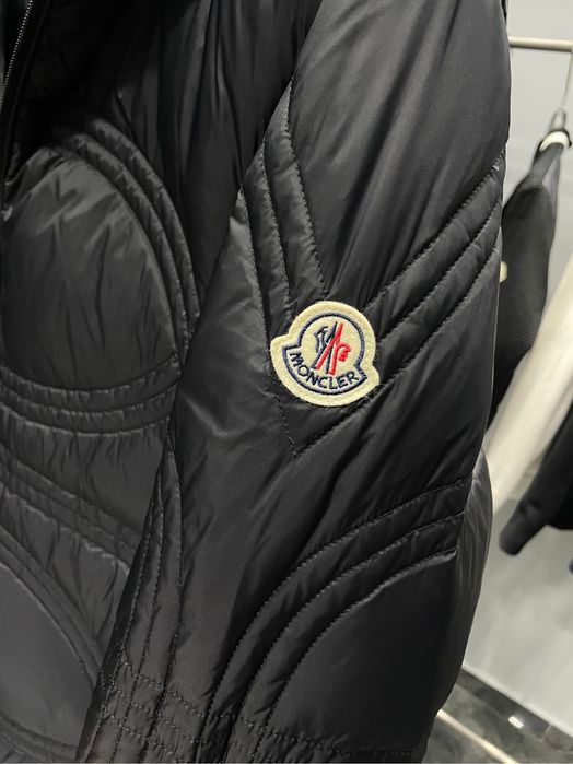 Geaca Moncler , calitate premium , pe comanda , nou , L