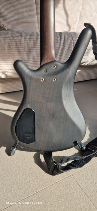 Chitara bass Warwick FNA